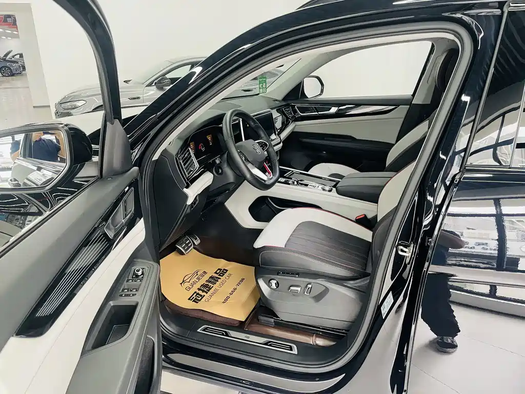 Volkswagen Teramont — миниатюра 4