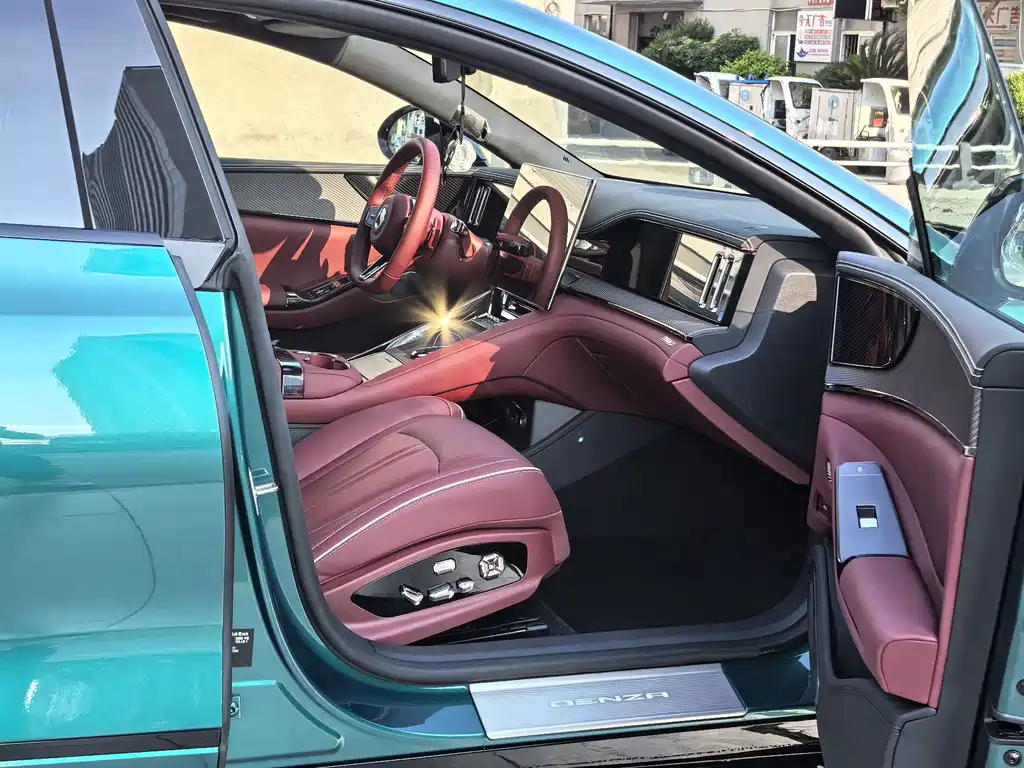 Denza Denza Z9GT — миниатюра 15