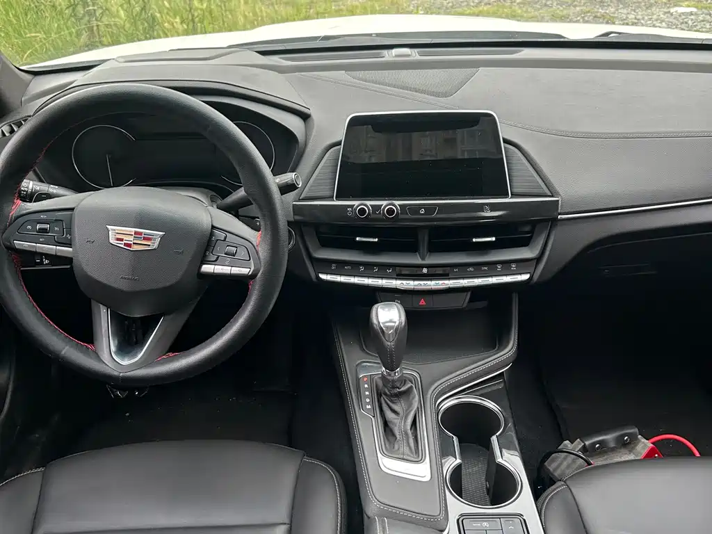 Cadillac CT4 — миниатюра 6