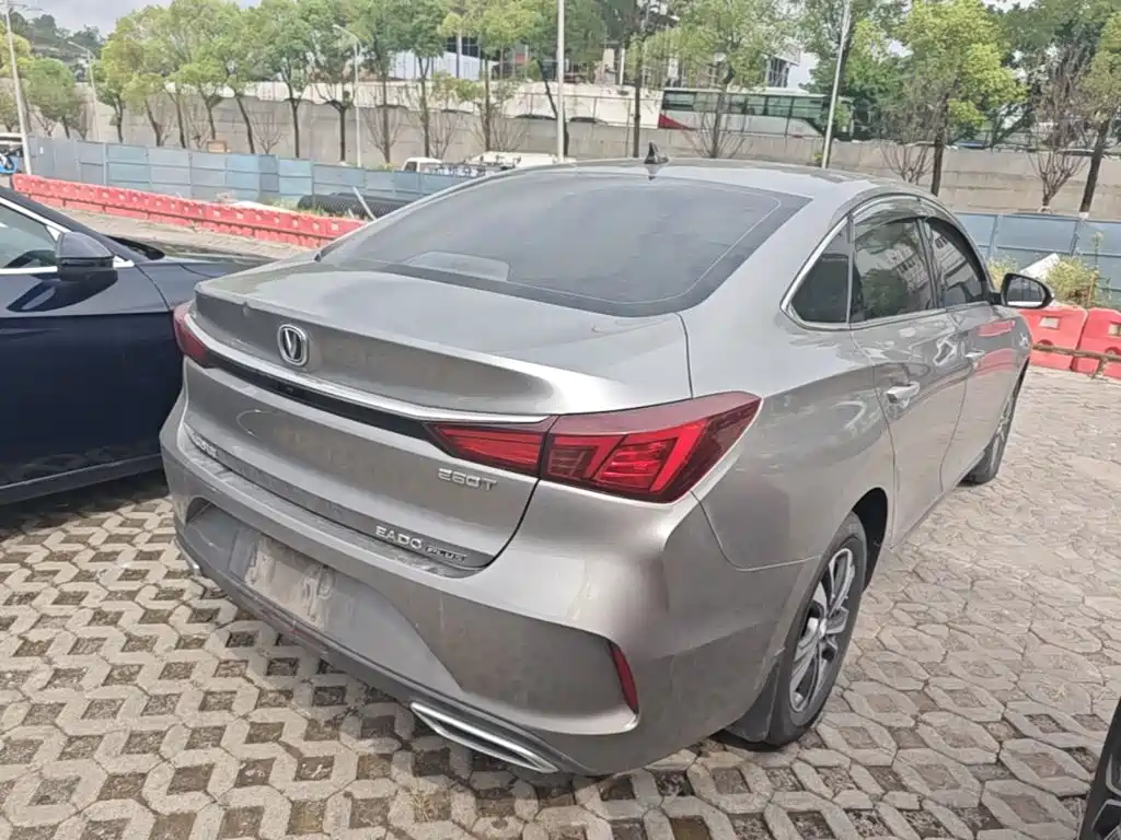 Changan Eado — миниатюра 7