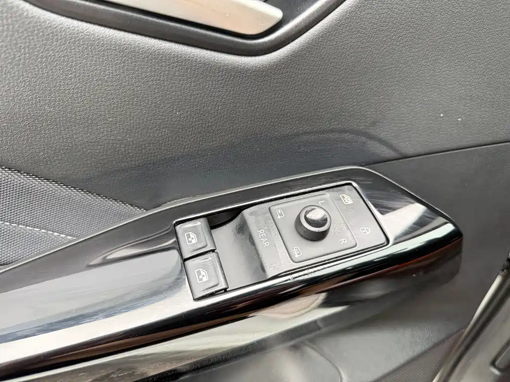 Volkswagen ID.3 — миниатюра 15