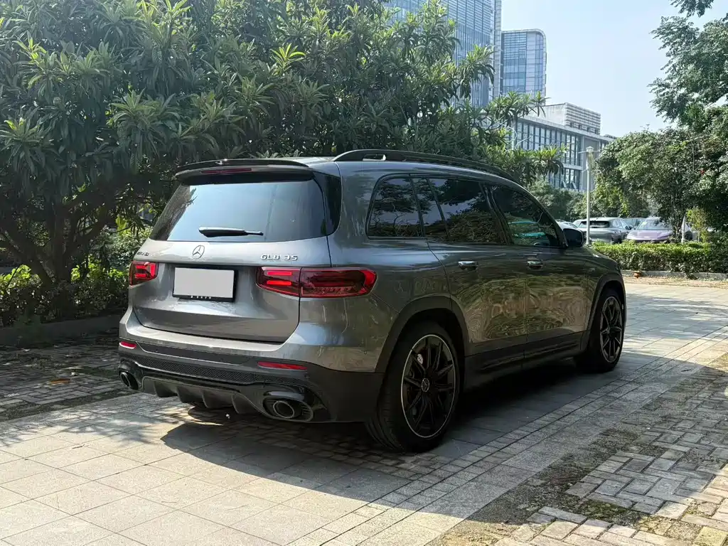 Mercedes-Benz GLB AMG — миниатюра 9
