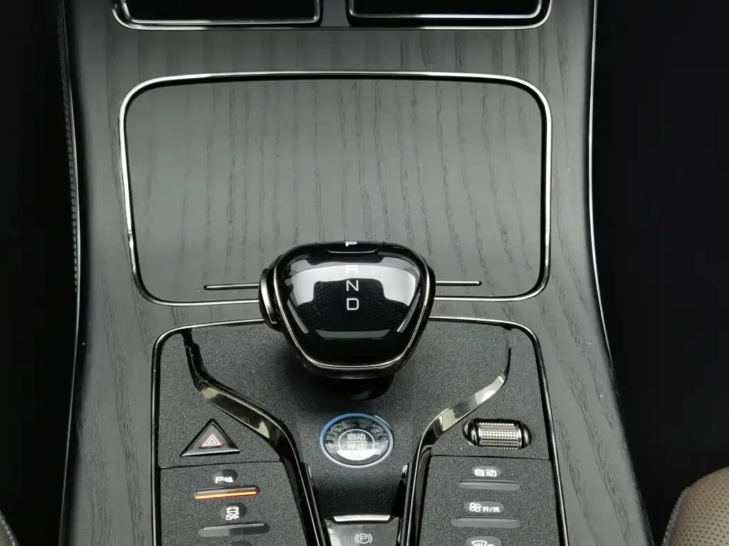 BYD Han — миниатюра 13