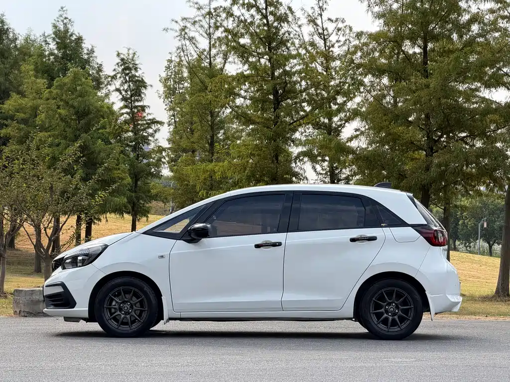 Honda Fit — миниатюра 4