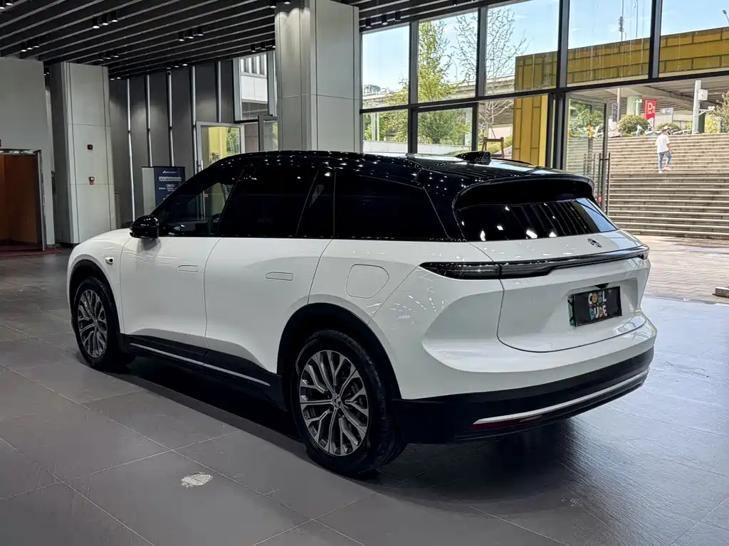 NIO ES6 — миниатюра 13