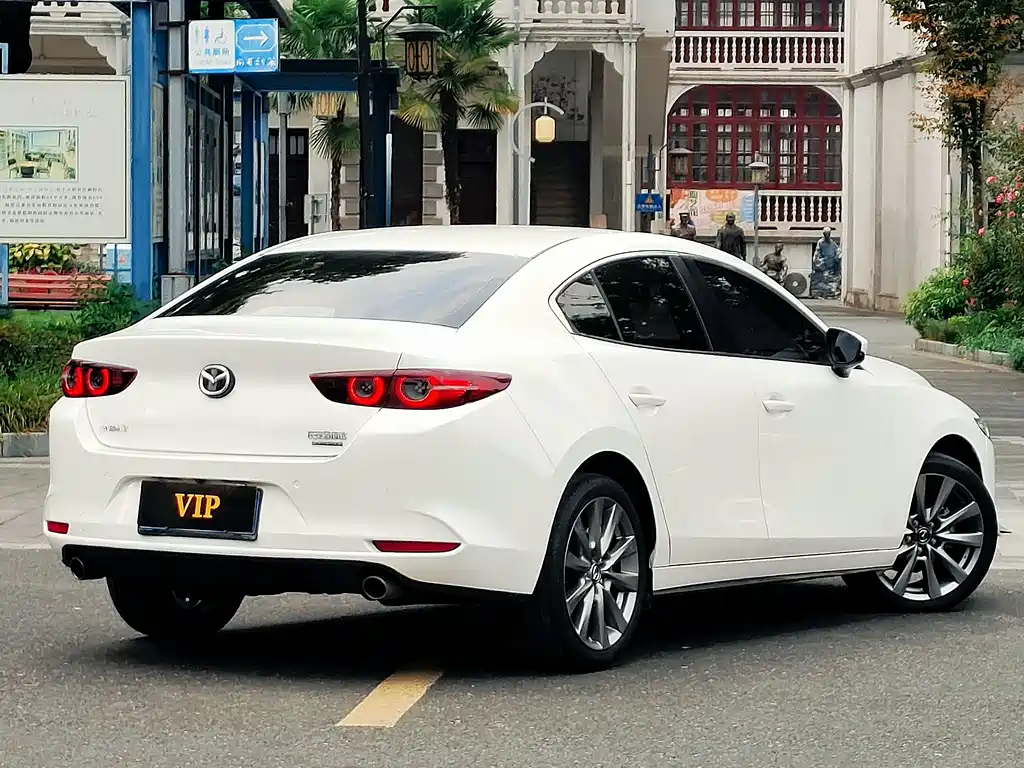 Mazda 3 Axela — миниатюра 4