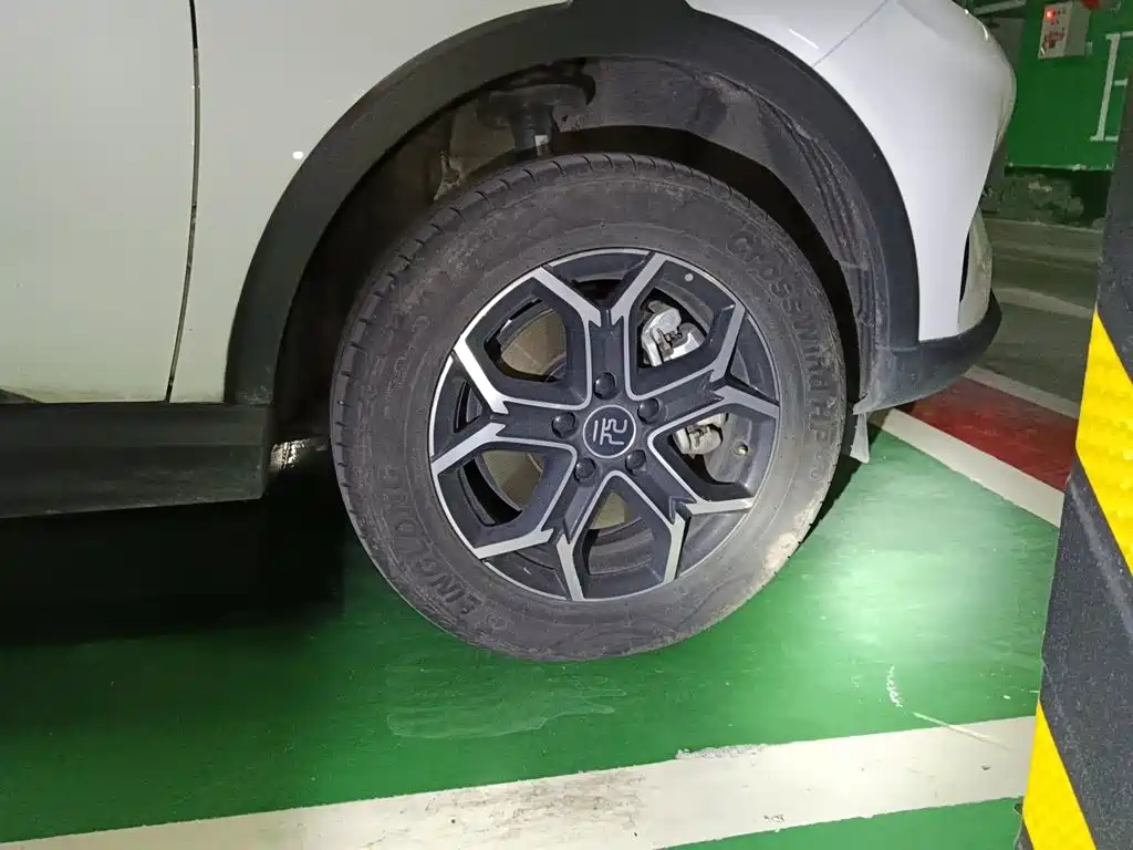 BYD Yuan Pro — миниатюра 8