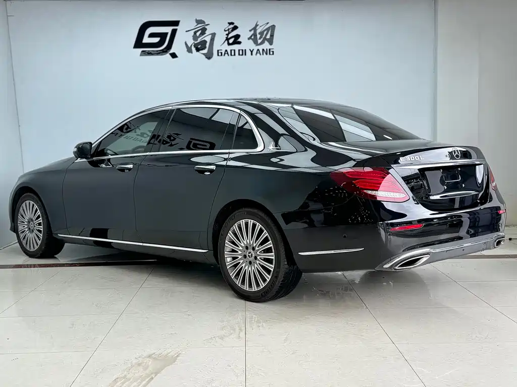 Mercedes-Benz E-Class — миниатюра 30