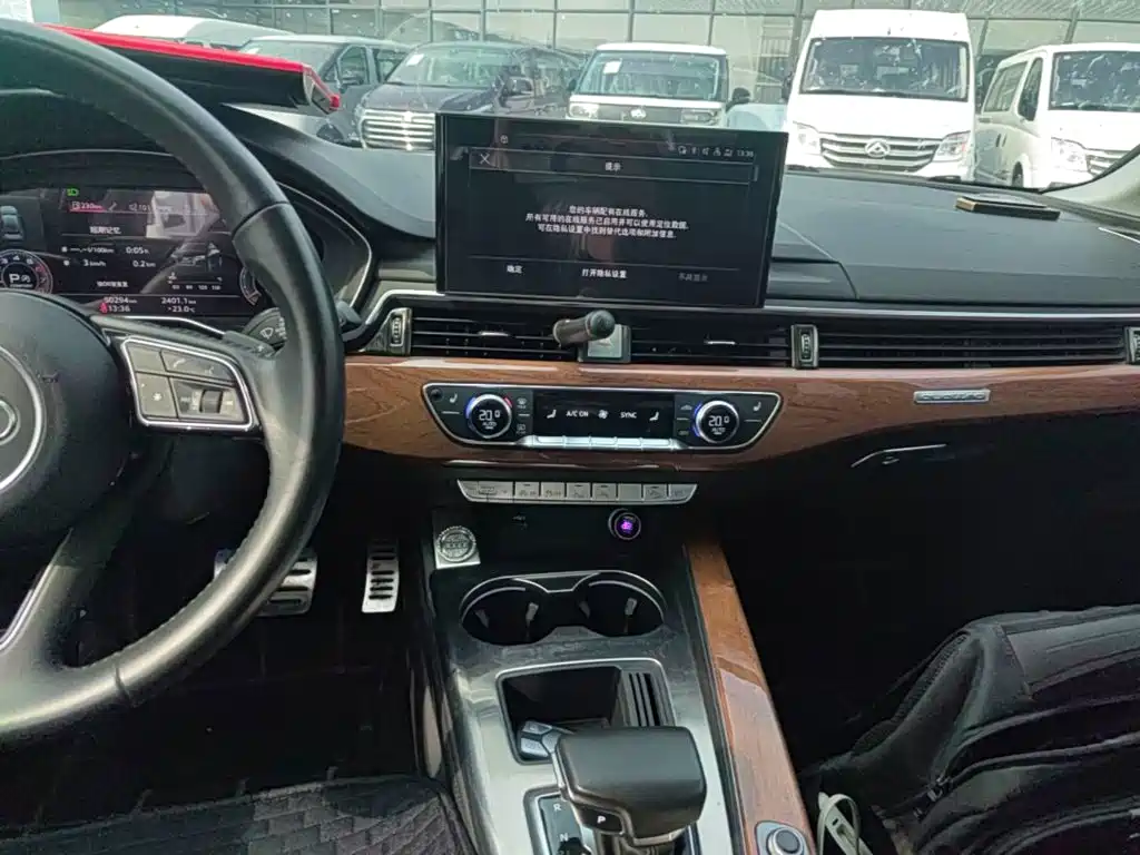 Audi A4L — миниатюра 13