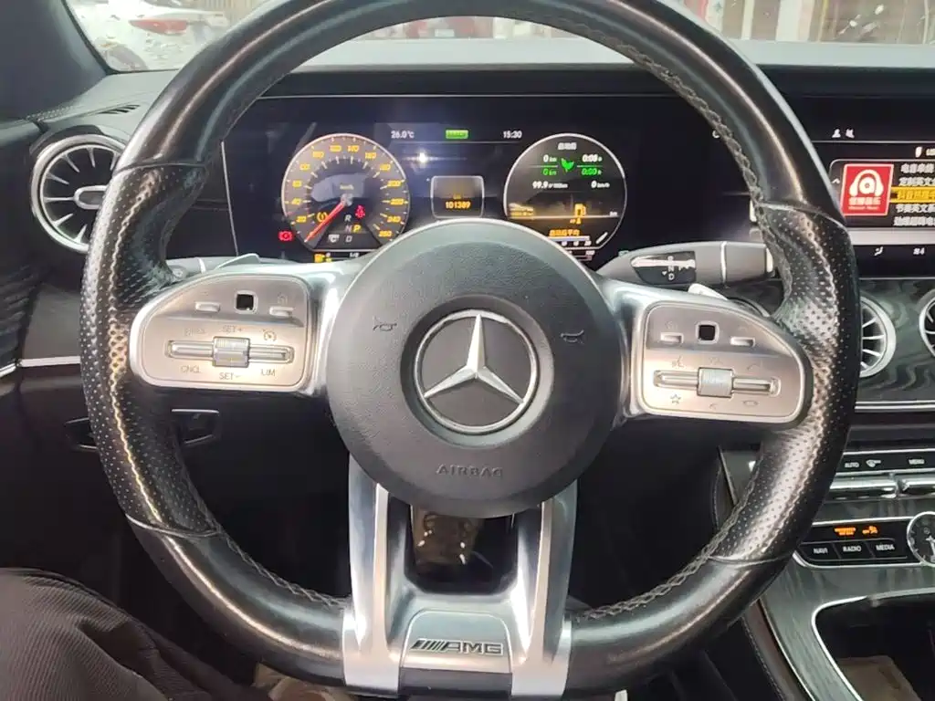 Mercedes-Benz E-Class (Import) — миниатюра 11