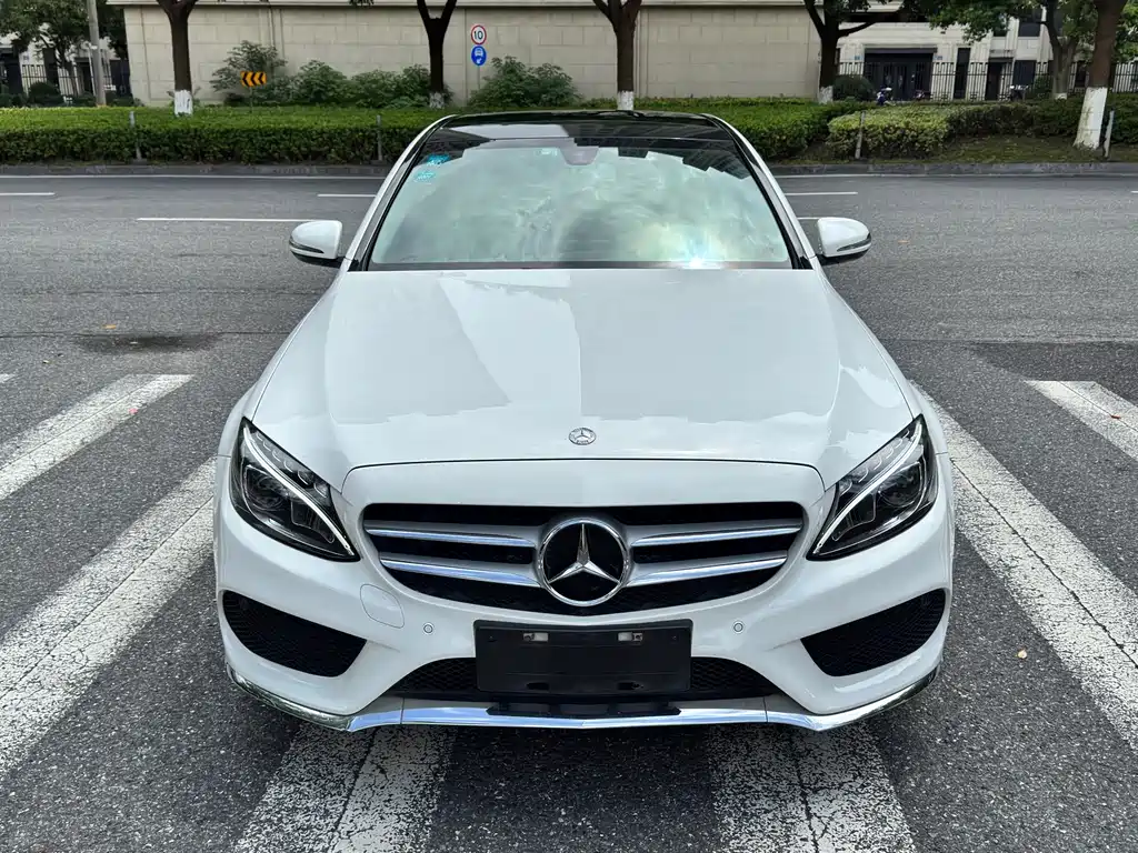 Mercedes-Benz C-Class — миниатюра 2