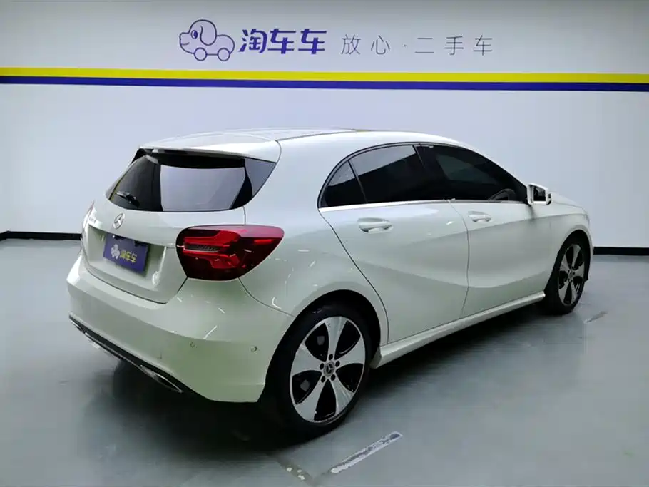 MERCEDES-BENZ A CLASS