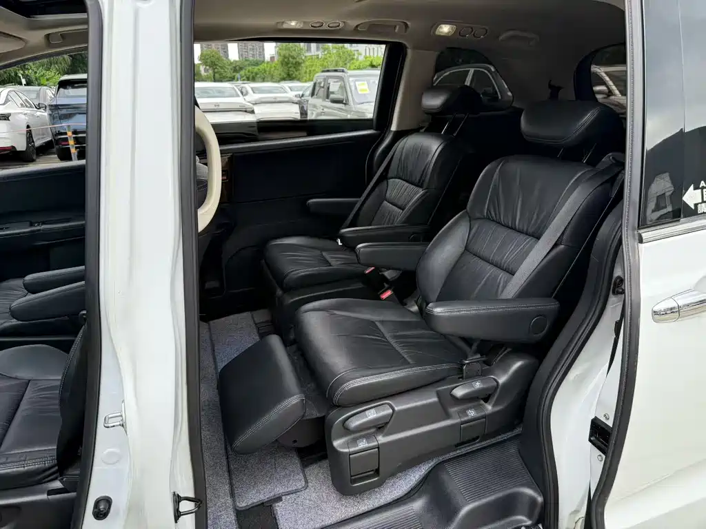 Honda Odyssey — миниатюра 6