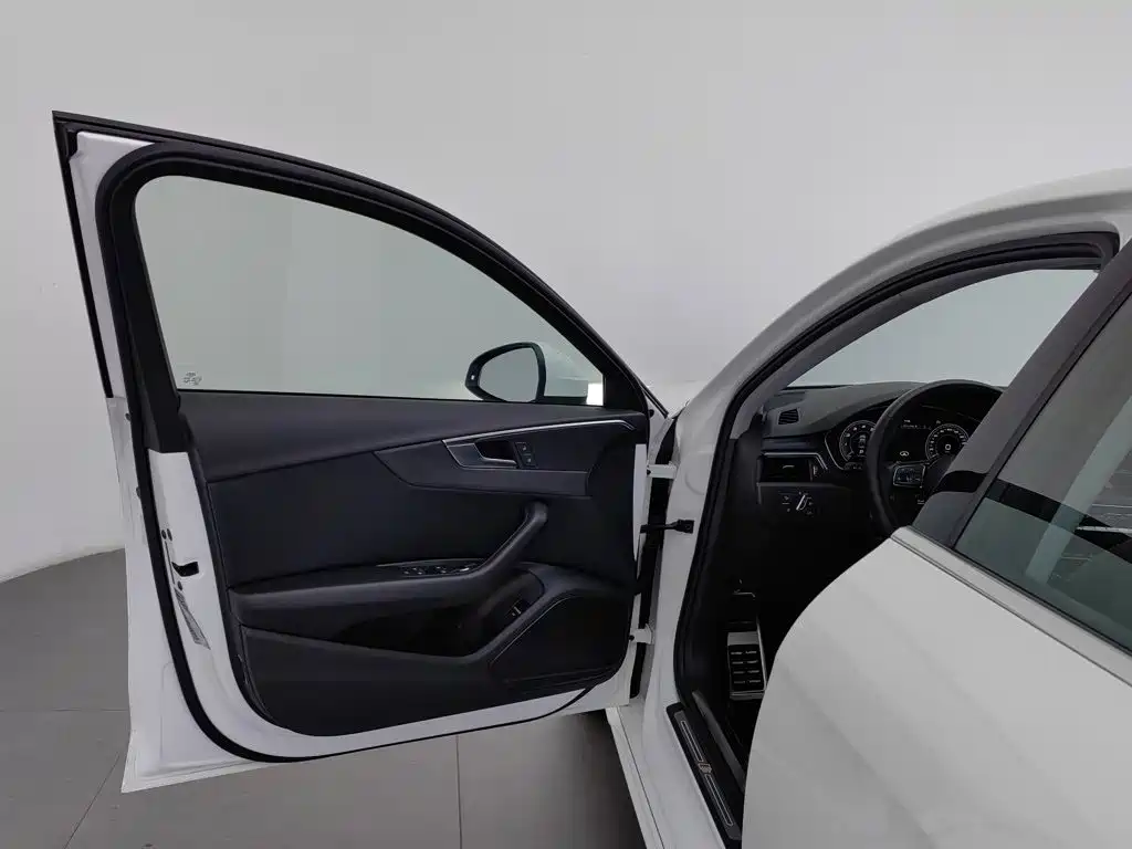 Audi A4L — миниатюра 8