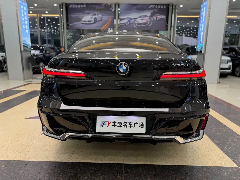 BMW 7 Series — миниатюра 26