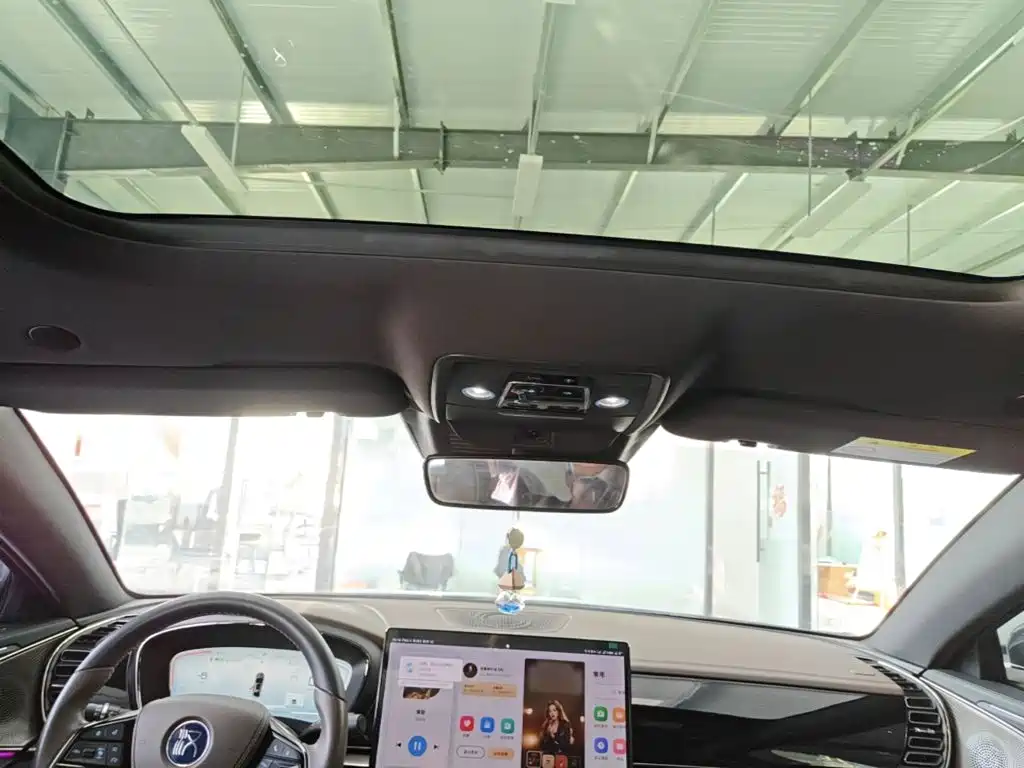 BYD Han — миниатюра 18