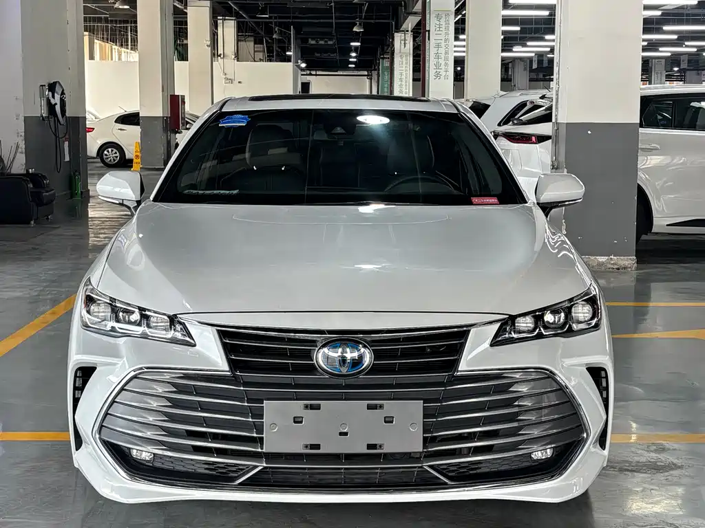 Toyota Avalon — миниатюра 2