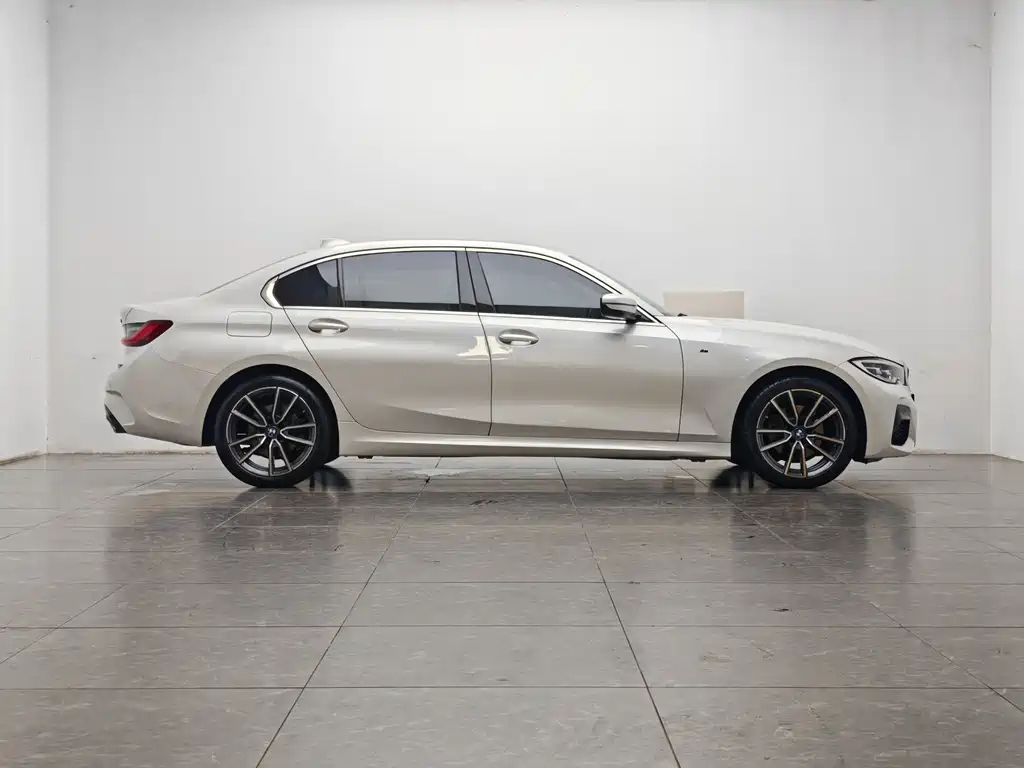 BMW 3 Series — миниатюра 11