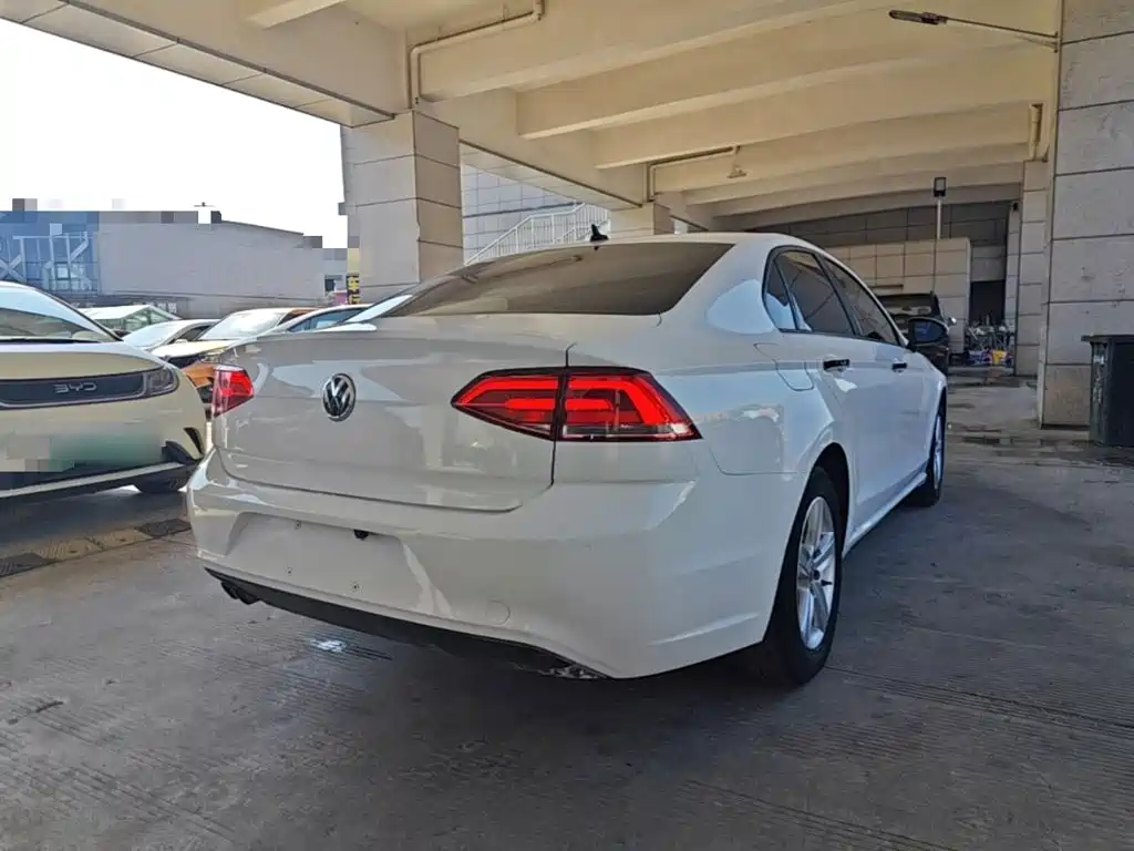 Volkswagen Lamando — миниатюра 5