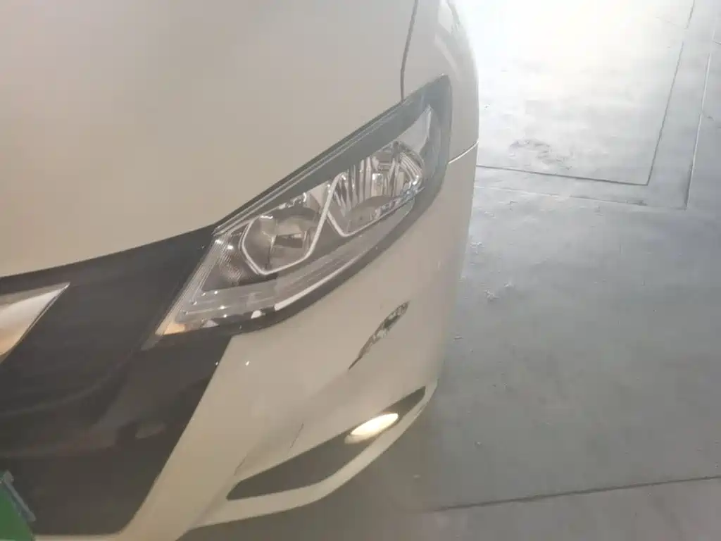 Nissan Tiida — миниатюра 24