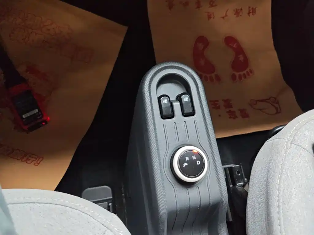 Wuling MINIEV — миниатюра 14