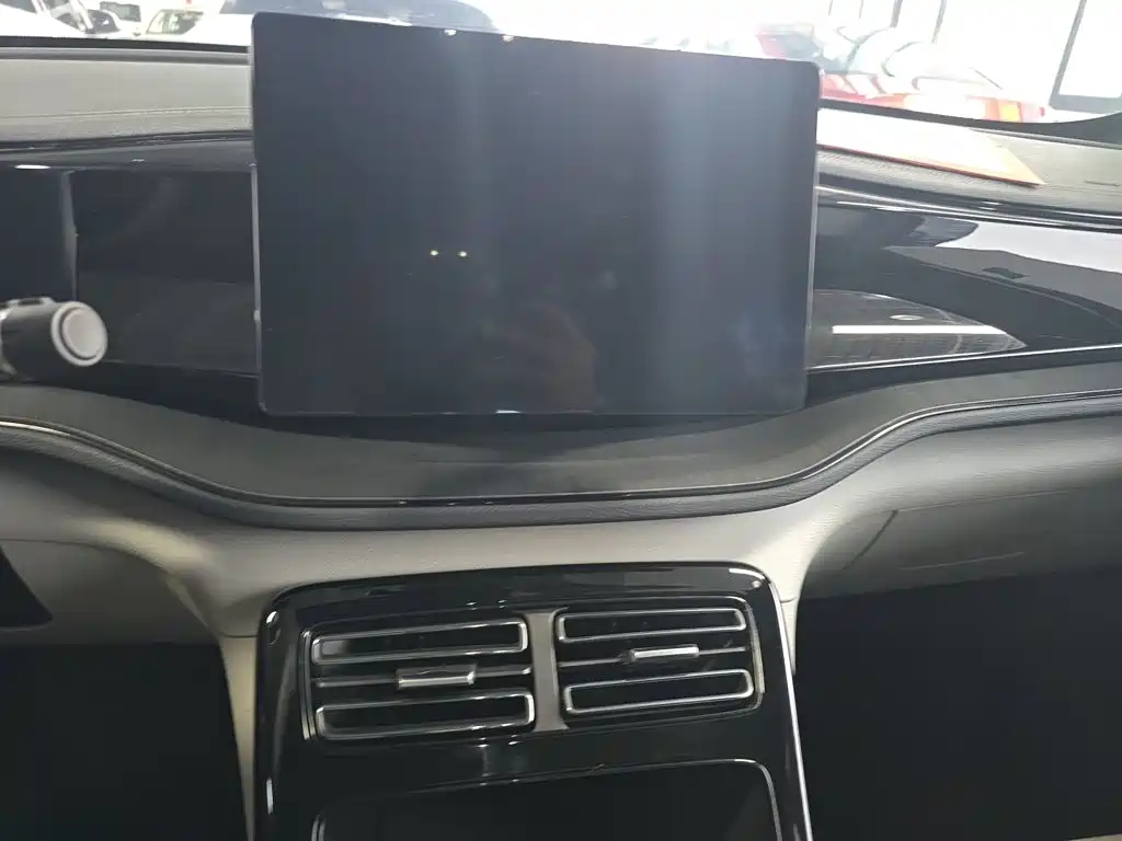 BYD Qin PLUS — миниатюра 10