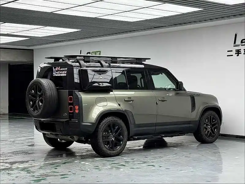 Land Rover Defender — миниатюра 4