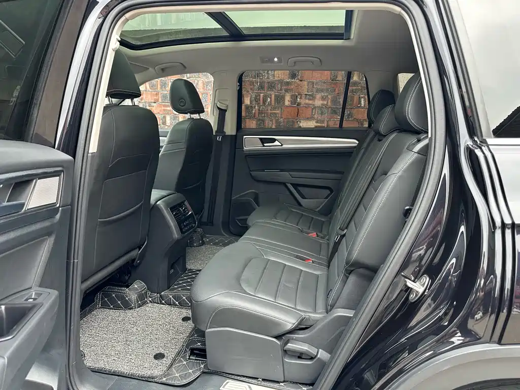 Volkswagen Teramont — миниатюра 6