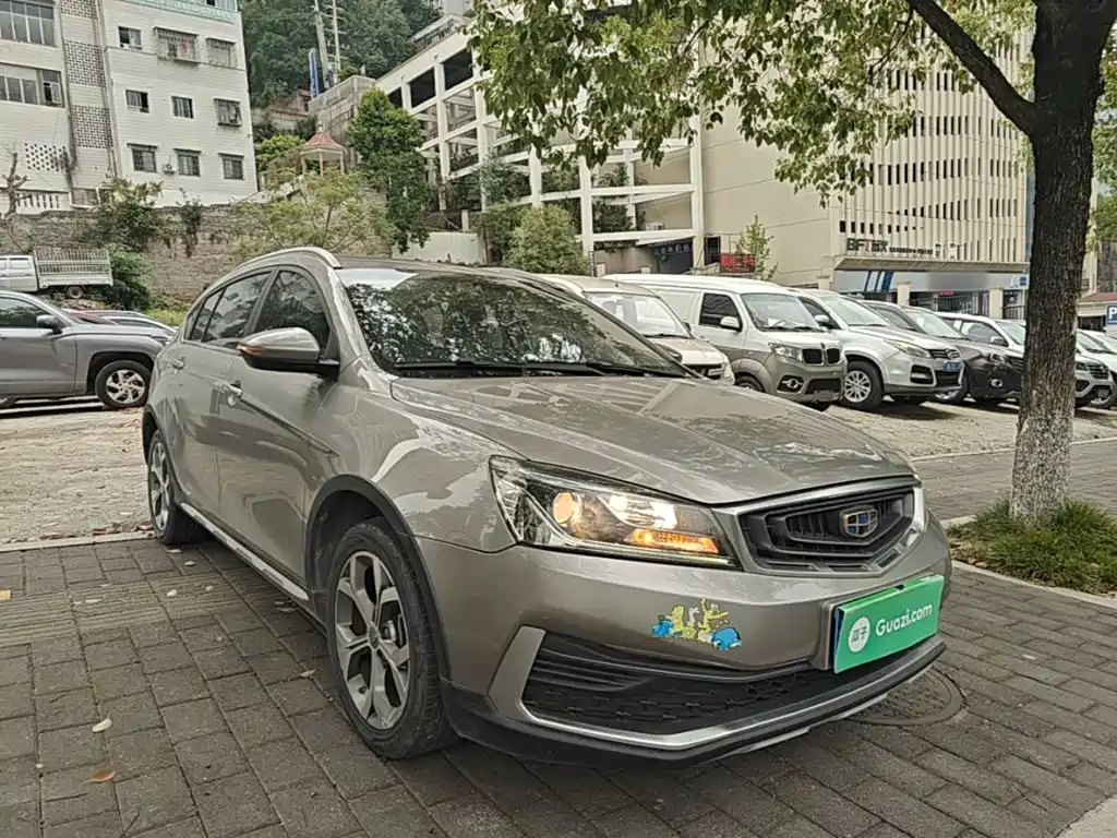 Geely Vision S1 — миниатюра 4