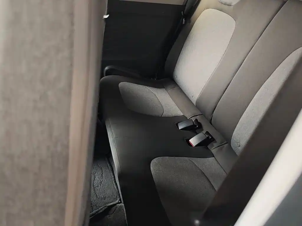 Wuling MINIEV — миниатюра 17