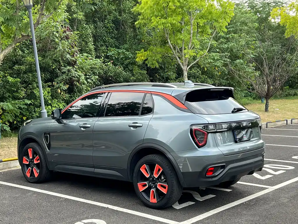 Lynk & Co 01 — миниатюра 15