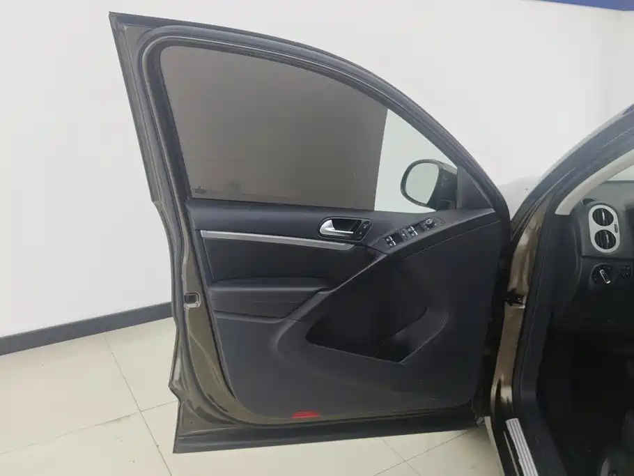 Volkswagen Tiguan — миниатюра 7