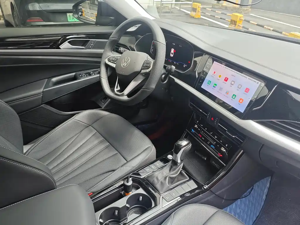 Volkswagen Passat 2026 380TSI