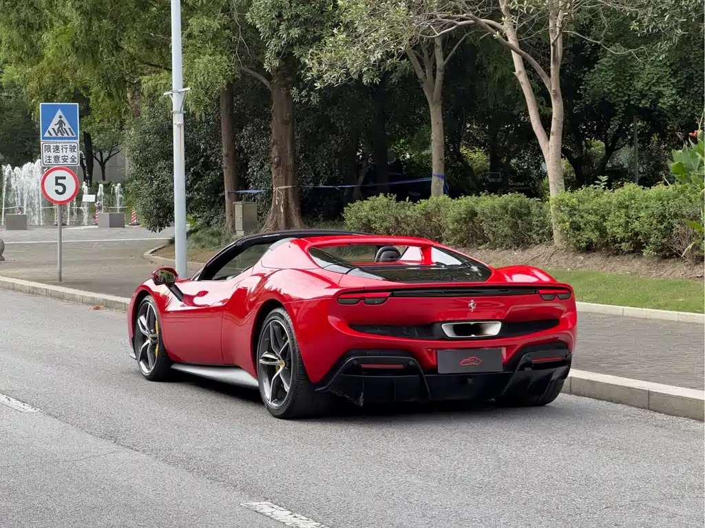 Ferrari 296 — миниатюра 5