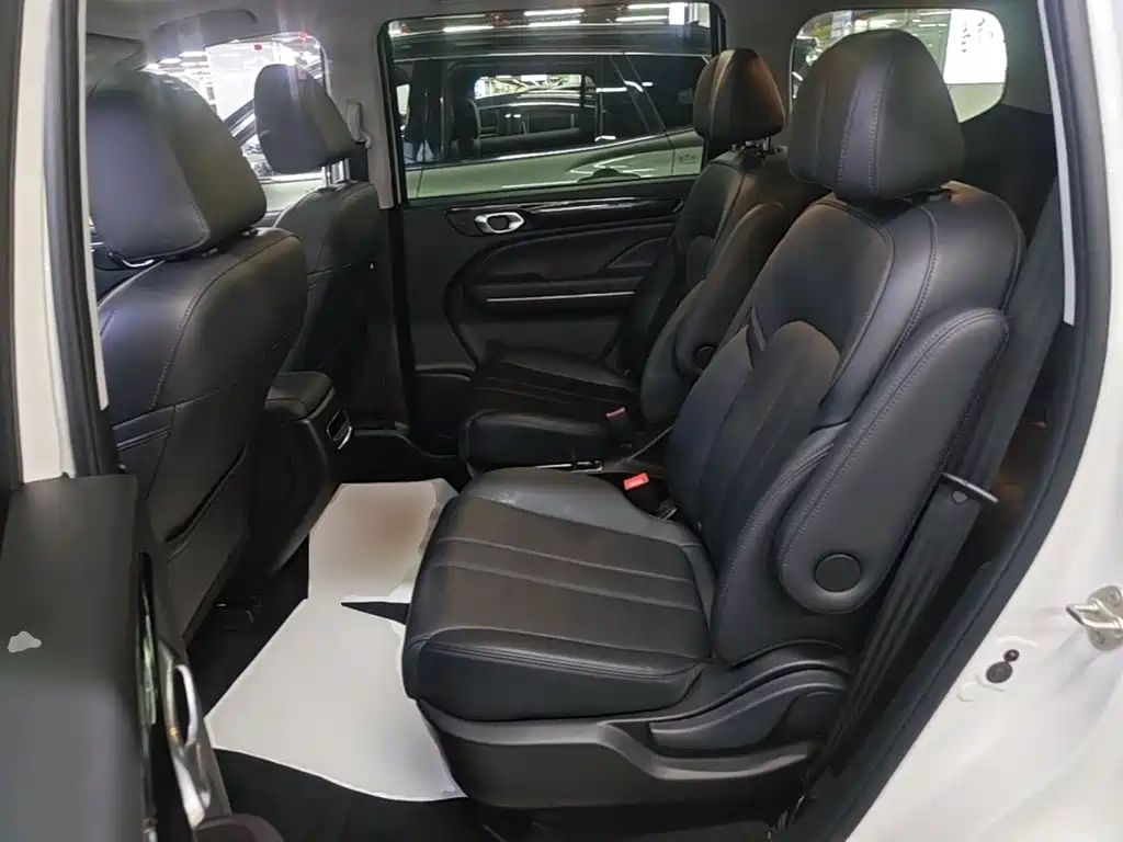 GAC Motor Trumpchi M6 — миниатюра 17