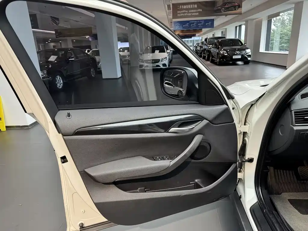 BMW X1 (Import) — миниатюра 26