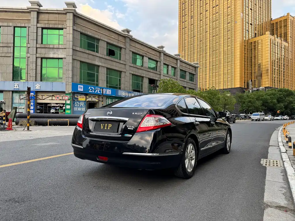 Nissan Teana — миниатюра 7