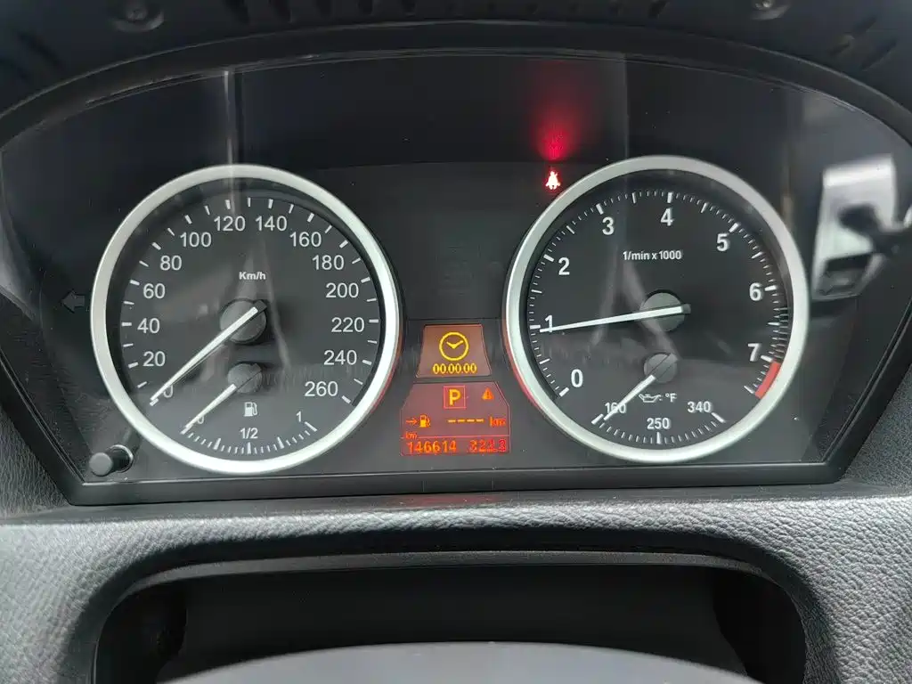 BMW X6 — миниатюра 9