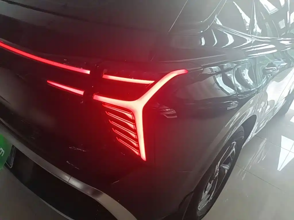 Hongqi Hongqi HS3 — миниатюра 8