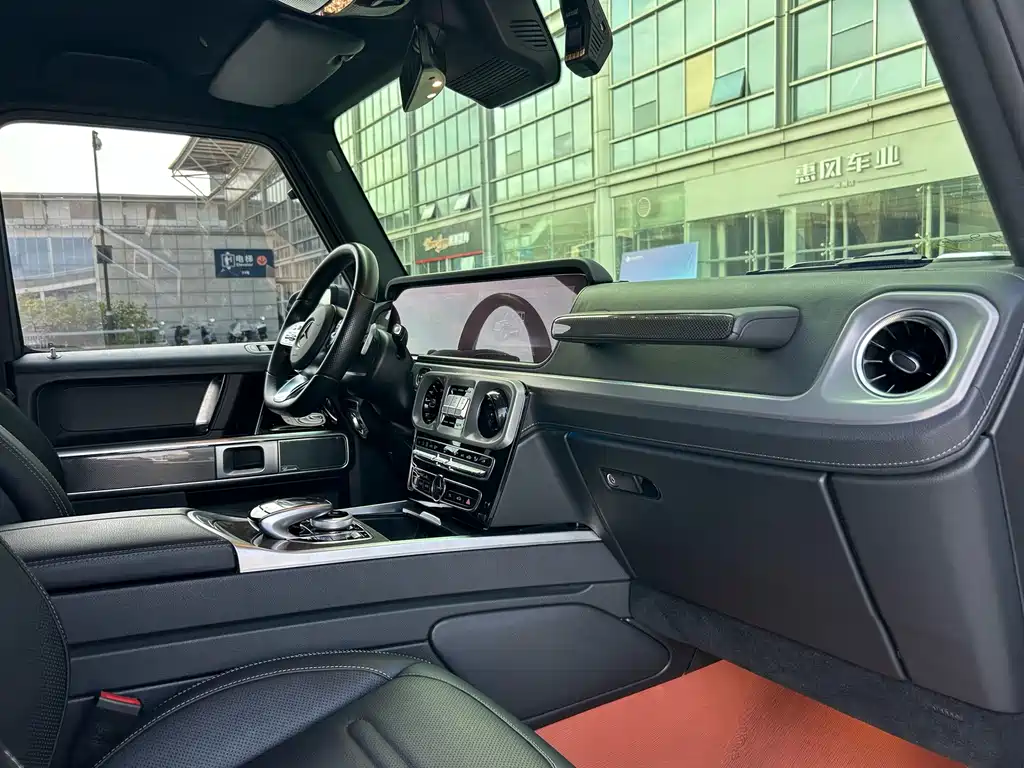 Mercedes-Benz G-Class — миниатюра 16