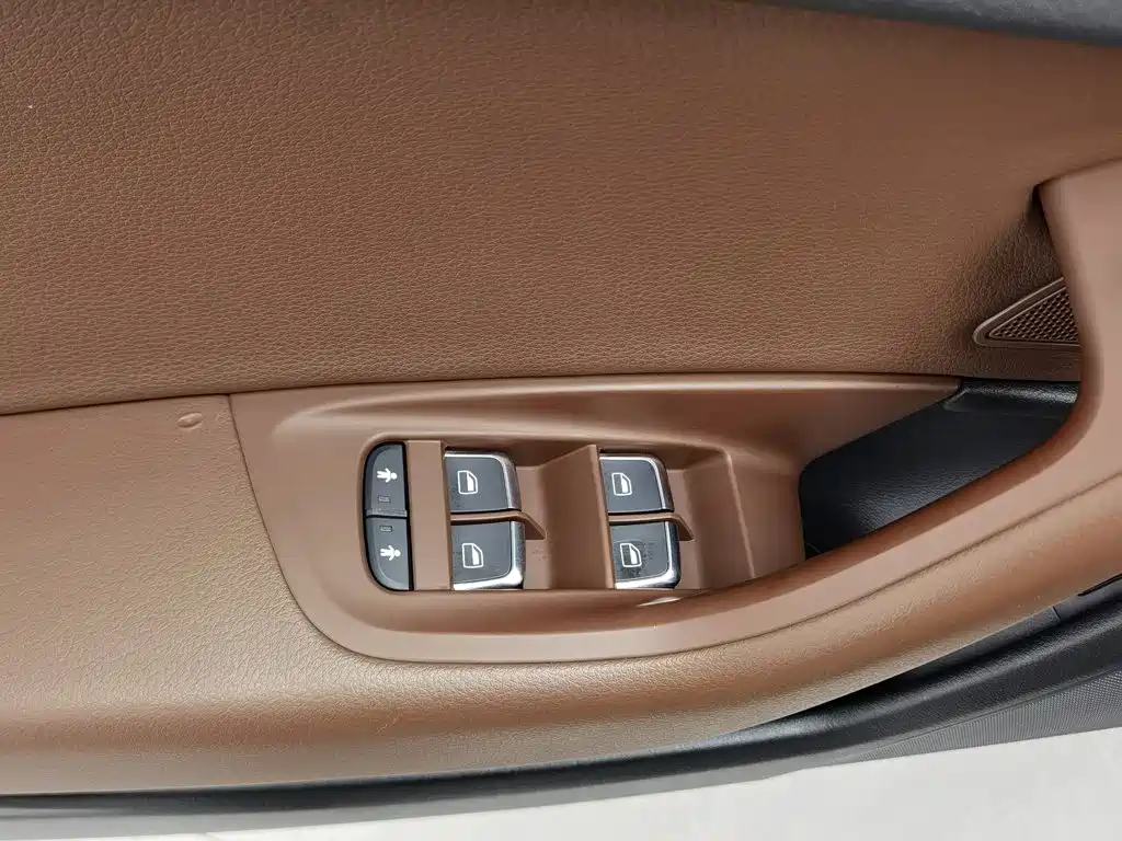 Audi A6L — миниатюра 9
