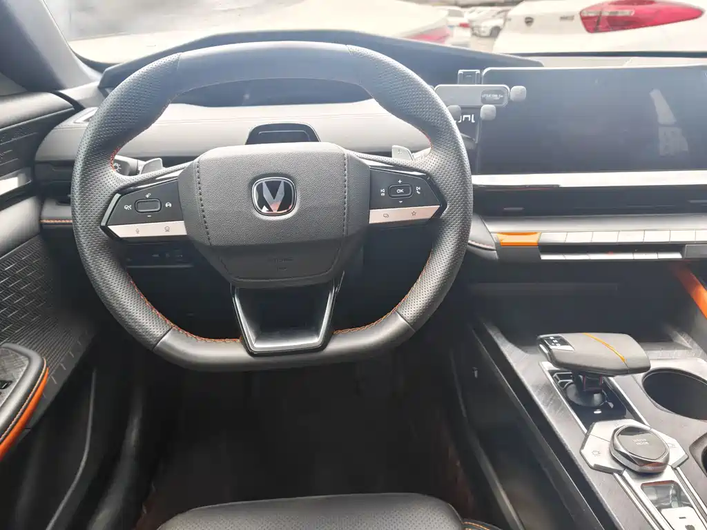 Changan UNI-V — миниатюра 7