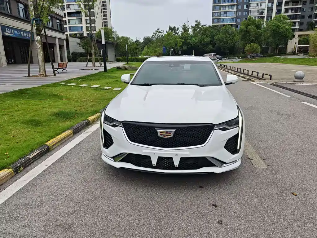 Cadillac CT4 — миниатюра 2