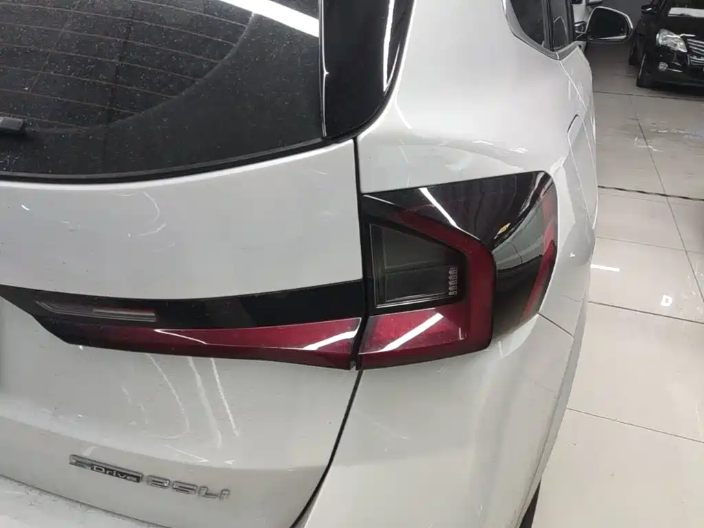 BMW X1 — миниатюра 8