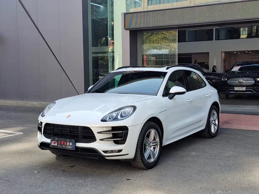 Porsche Macan 2016
