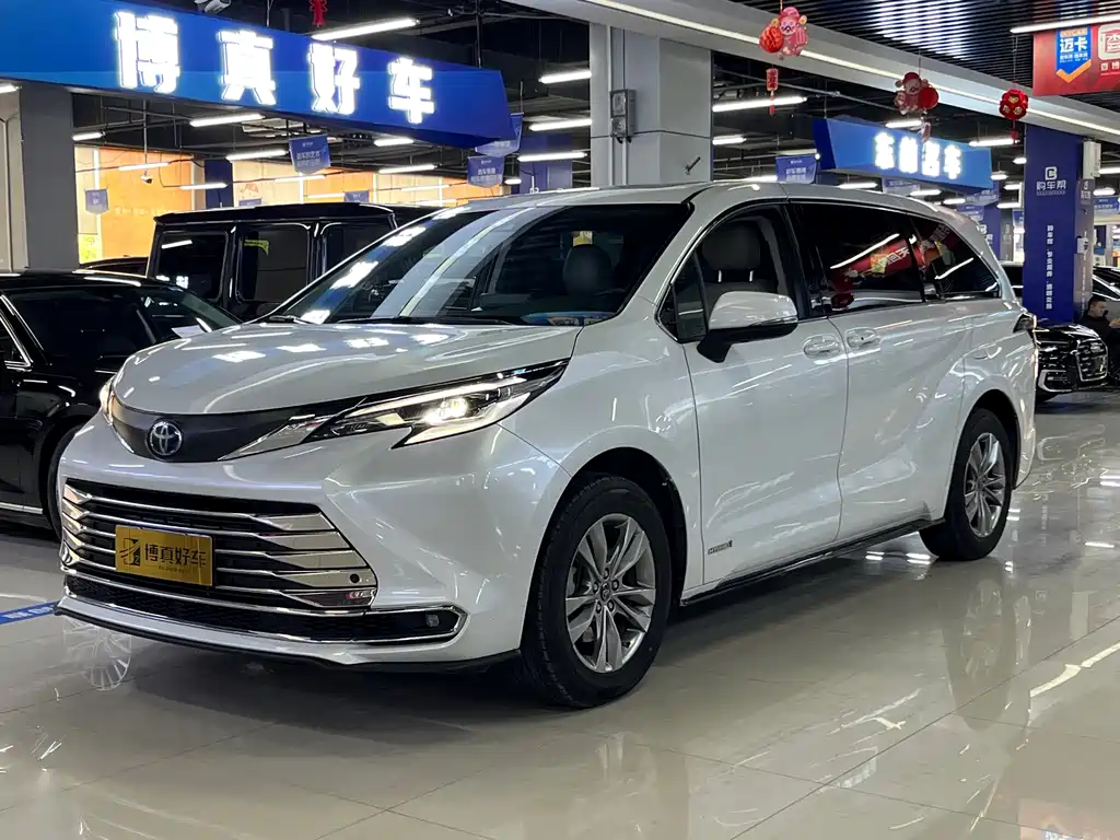 Toyota Sienna 2023