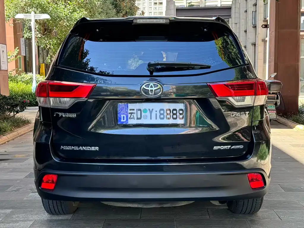 Toyota Highlander — миниатюра 8