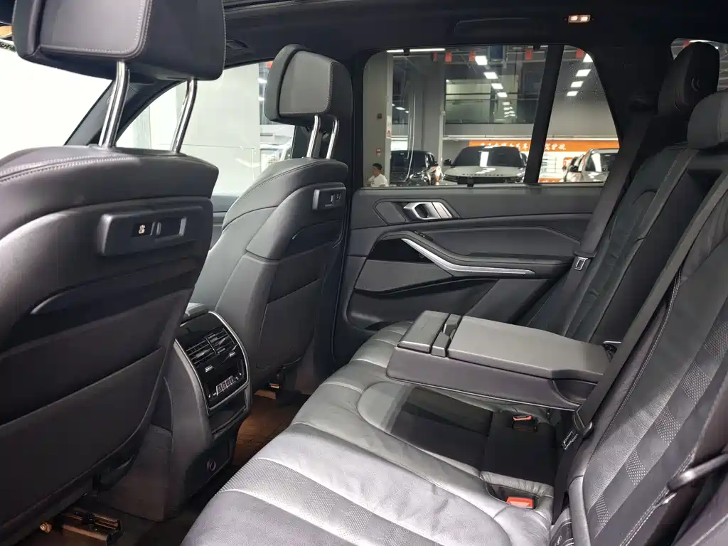 BMW X5 (Import) — миниатюра 11