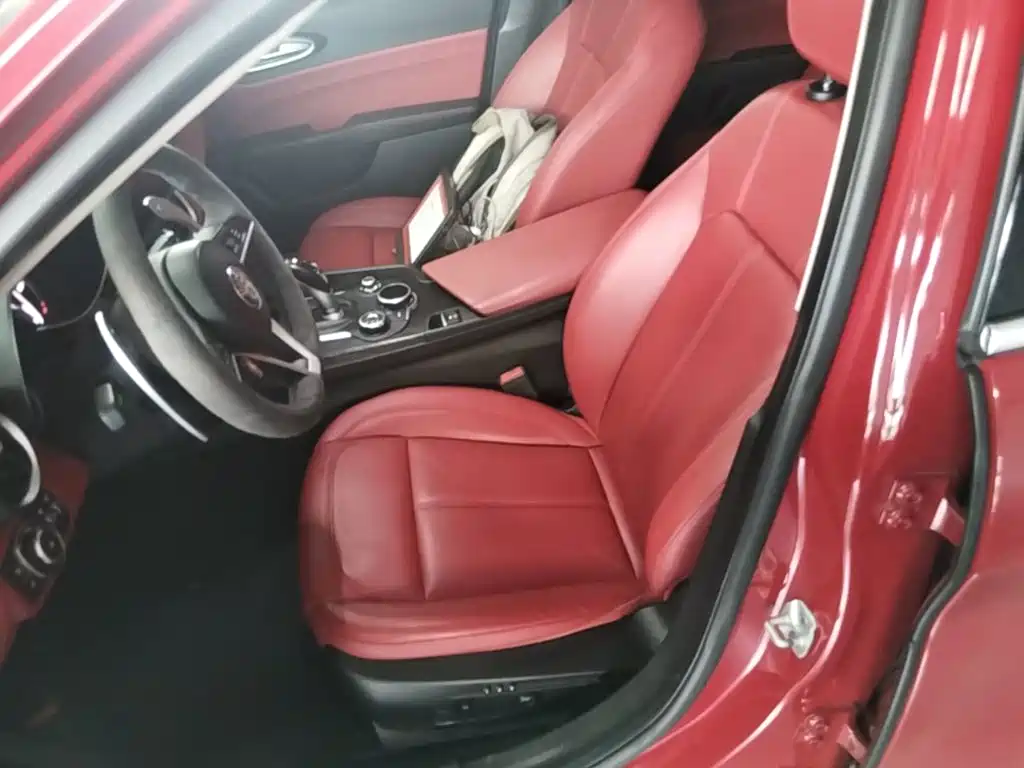 Alfa Romeo Giulia — миниатюра 15