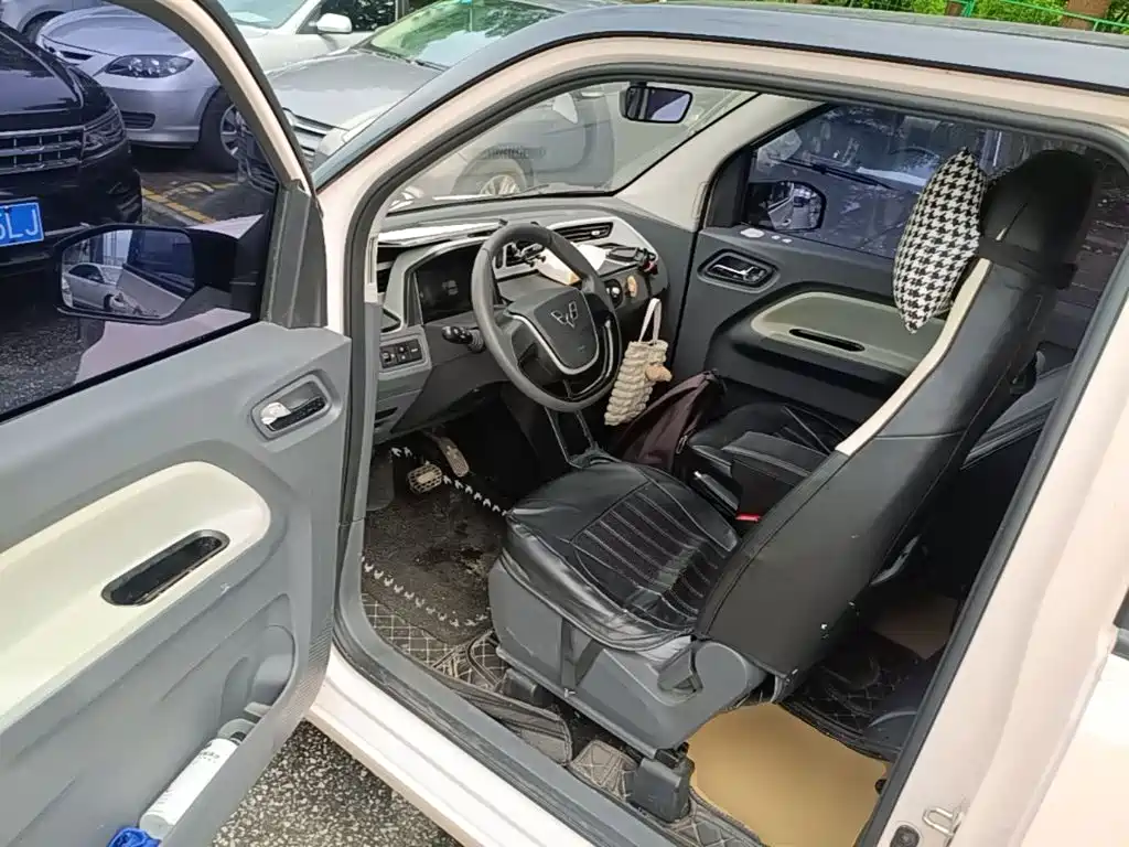 Wuling MINIEV — миниатюра 16
